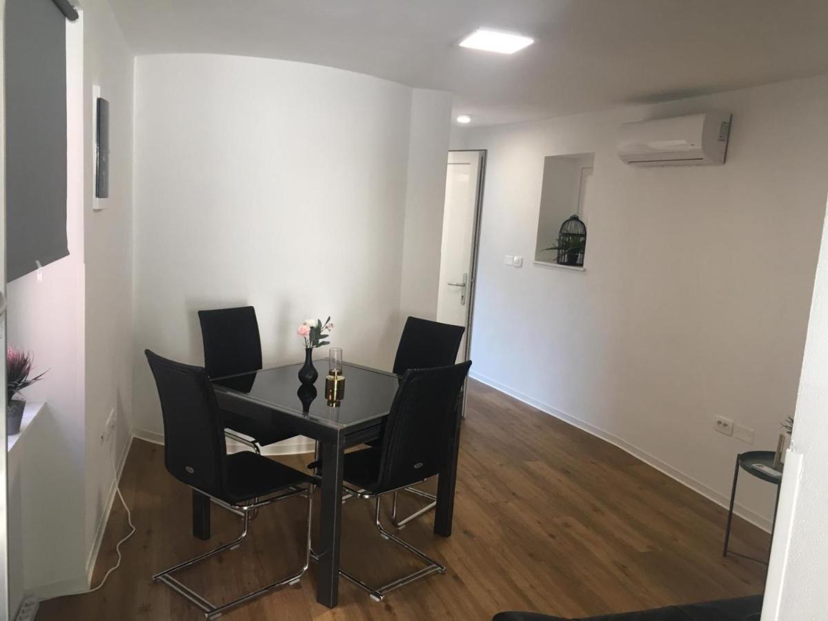 Apartmaji Sara, Izola - Isola Esterno foto